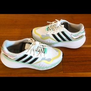 Adidas- limited edition- Size 7